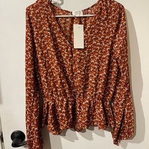 Cute Top- Size L